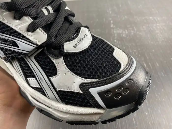 Reps LY BLCG RUNNER HIGH TOP SNEAKER 695764 W3RH2 9218