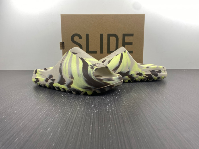 TB Adidas Yeezy Slide FZ5899