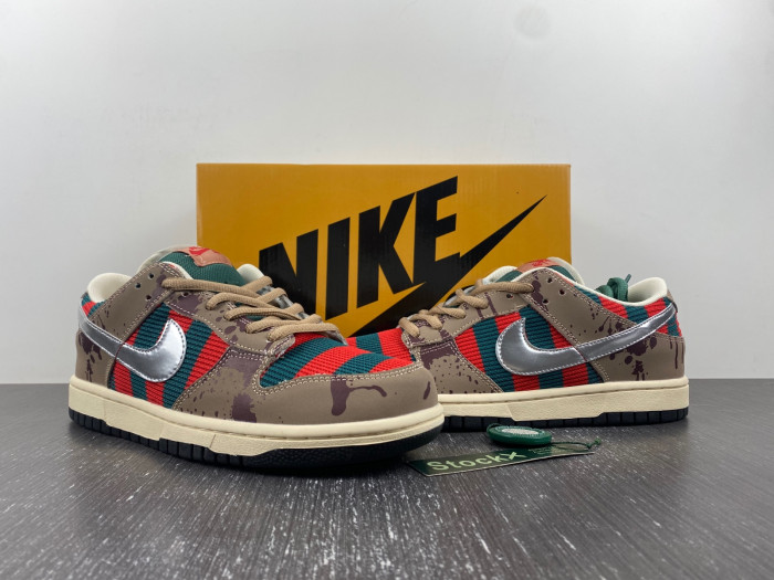 TB Nike SB Dunk Low Freddy Krueger 313170-202