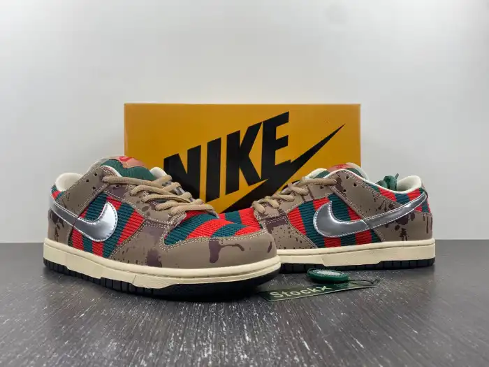 Bmlin Shoes Nike SB Dunk Low Freddy Krueger 313170-202