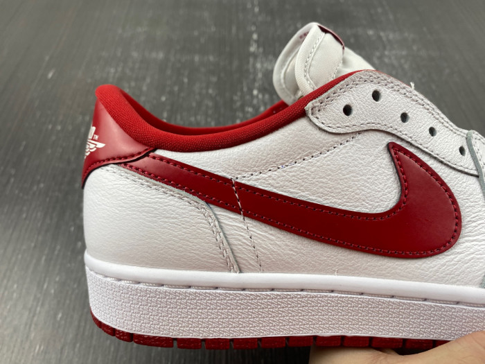 TB Jordan 1 Retro Low White Varsity Red 705329-101