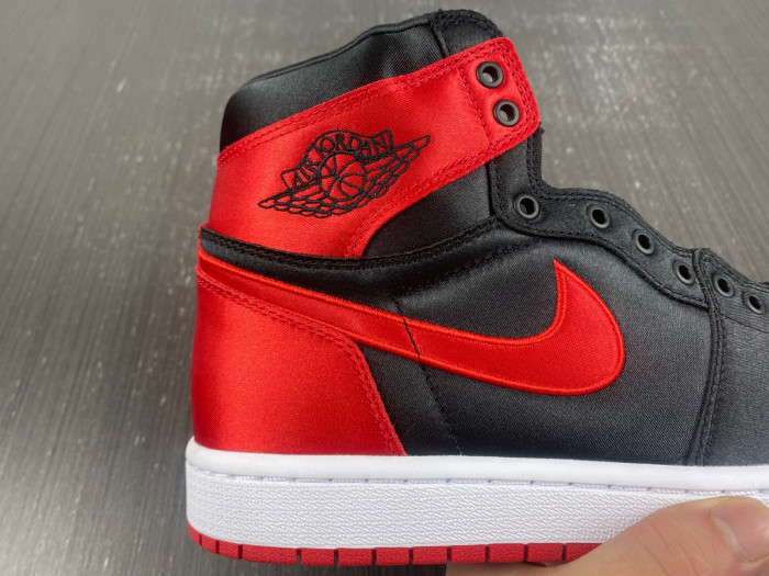 TB Air Jordan 1 High OG WMNS Satin Bred FD4810-061