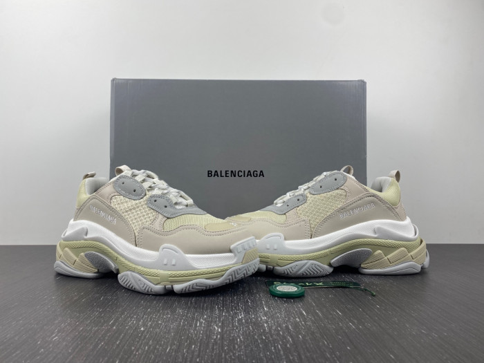 TB BLCG TRIPLE S SNEAKER 524039 W2FW4 9790