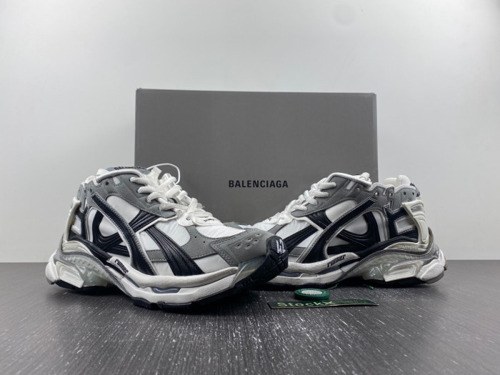 KICKWHO BLCG RUNNER SNEAKER 772774 W3RNY 9012