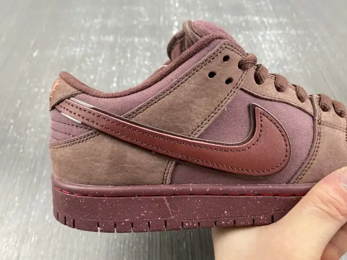 Reps LY Nike SB Dunk Low City of Love FN0619-600