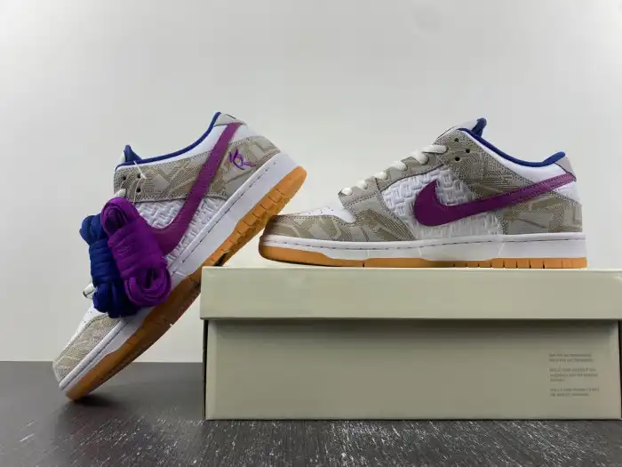 Rep LY Rayssa Leal x Nike SB Dunk Low FZ5251-001