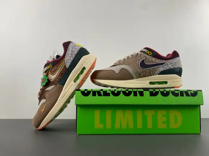 Bmlin Nike Air Max 1 '87 Luxe University of Oregon PE (2024) (Numbered) HQ2639-100