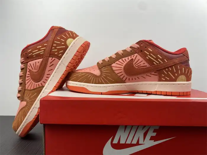 Reps LY Wmns Dunk Low 'Winter Solstice' DO6723-800