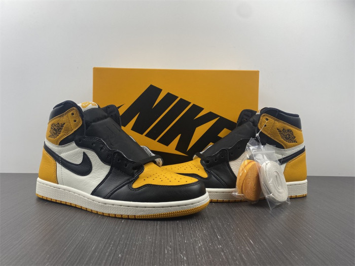 TB Air Jordan 1 High OG Yellow Toe 555088-711