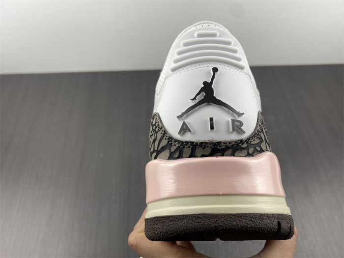 TB Air Jordan 3 Retro Neapolitan Dark Mocha (W) CK9246-102