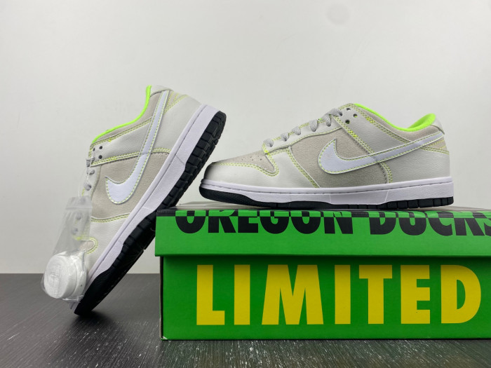 TB Nike Dunk Low University of Oregon PE (2023) FQ7260-001