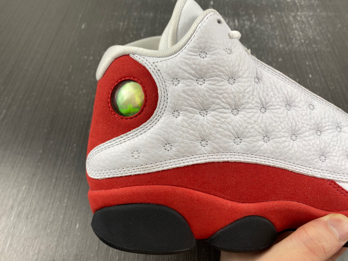 KICKWHO Jordan 13 Retro OG Chicago (2017) 414571-122