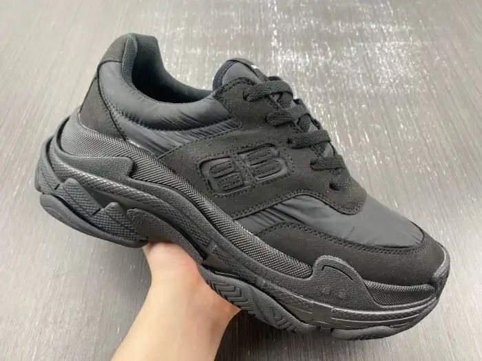 Rep LY BLCG TRIPLE S SNEAKER 710157 W3CU1 1000