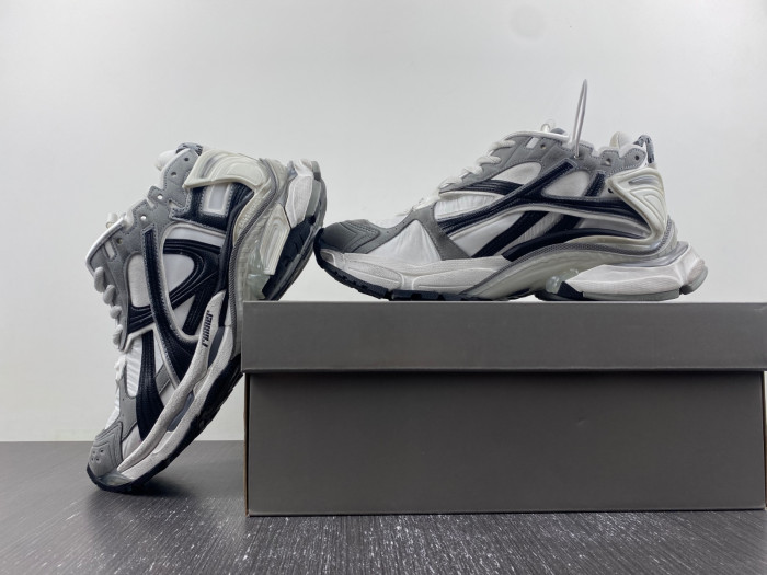 KICKWHO BLCG RUNNER SNEAKER 772774 W3RNY 9012