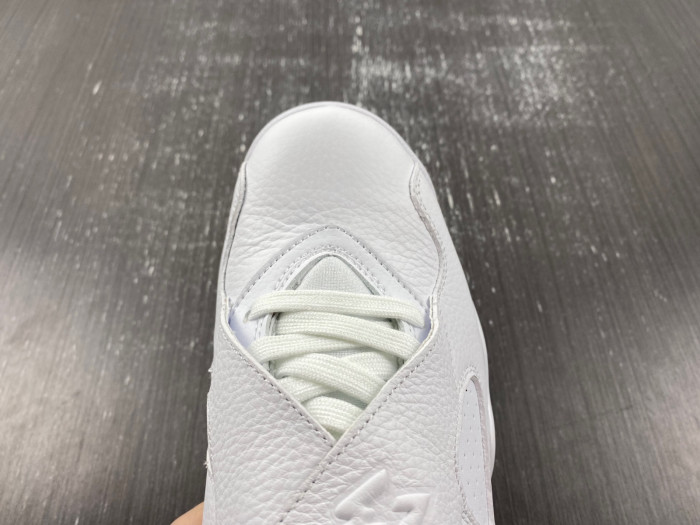 TB Jordan 8 Retro OVO White AA1239-135