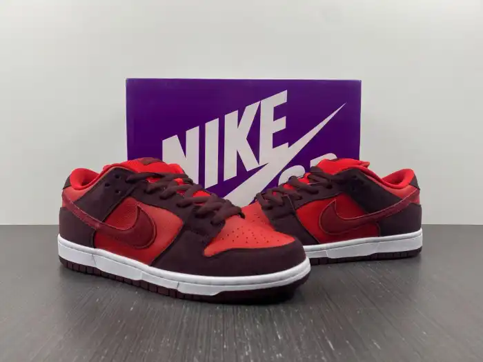 Rep LY Nike SB Dunk Low Cherry DM0807-600