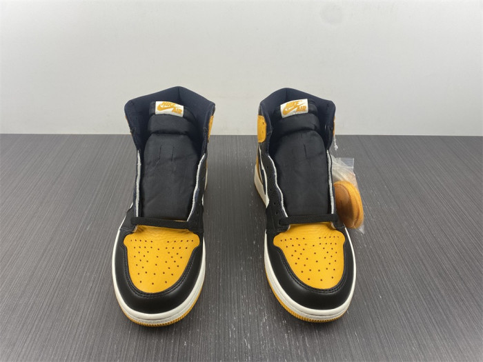 TB Air Jordan 1 High OG Yellow Toe 555088-711