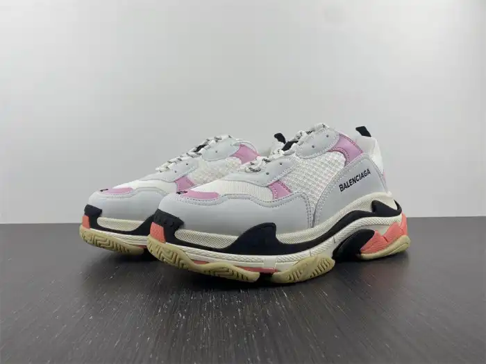 BK BLCG TRIPLE S SNEAKER 536737 WO90M 5691