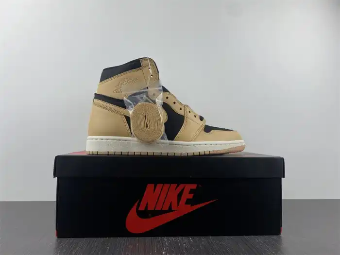 Rep EP Air Jordan 1 High OG Heirloom 555088-202