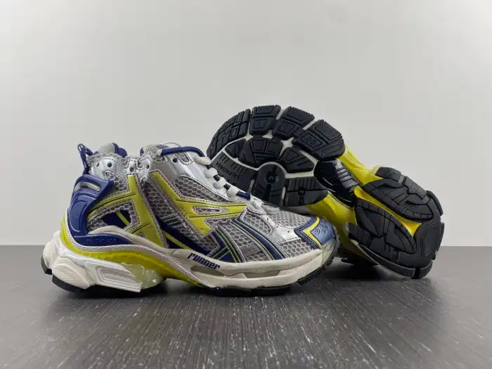 Cheap LY BLCG RUNNER SNEAKER 677402 W3RB5 9174