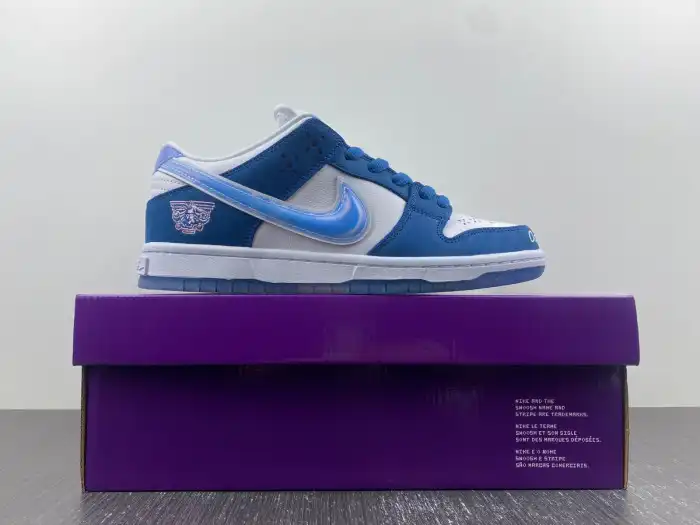 Reps LY Born x Raised x Nike SB Dunk Low FN7819-400