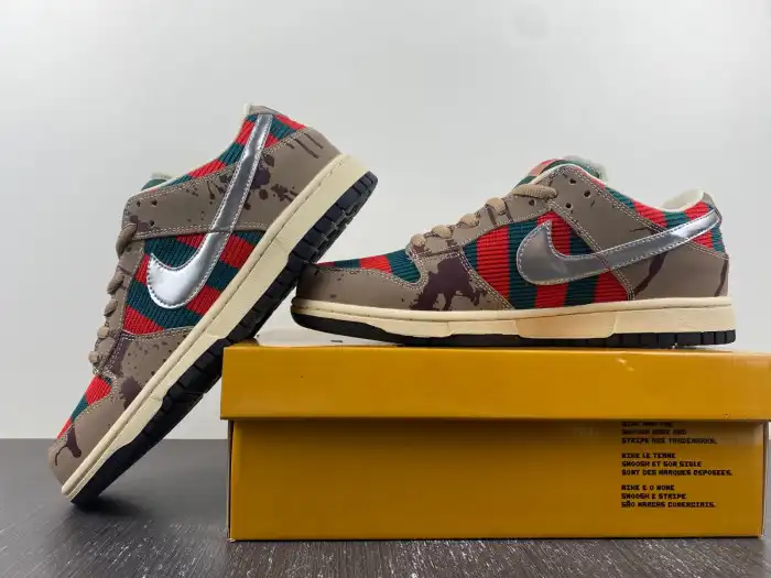 Reps LY Nike SB Dunk Low Freddy Krueger 313170-202