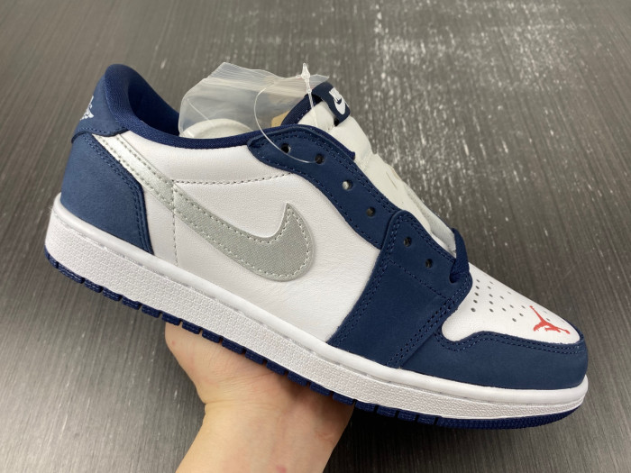 TB Jordan 1 Low SB Midnight Navy CJ7891-400