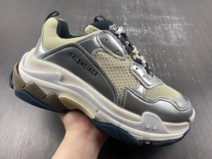 Reps LY BLCG TRIPLE S SNEAKER 524039 W2FS2 8106