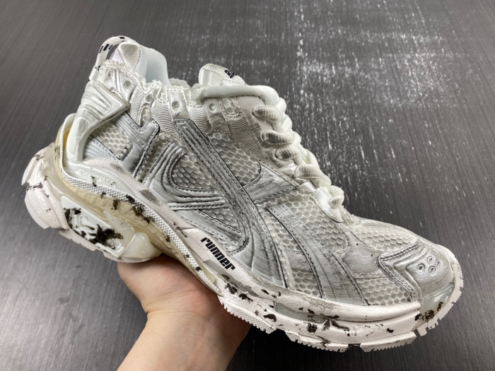 TB BLCG RUNNER SNEAKER 656065 W3RA9 9001