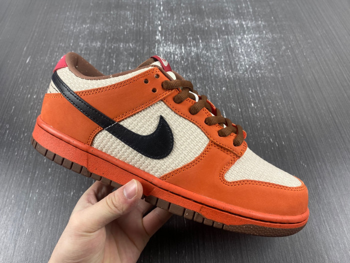 TB Nike SB Dunk Low Top Ramen 313170-101