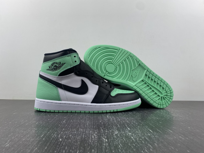 TB Air Jordan 1 High OG Green Glow DZ5485-130