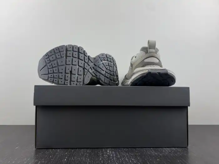 Cheap LY BLCG 3XL SNEAKER 759692 W3XLH 1212