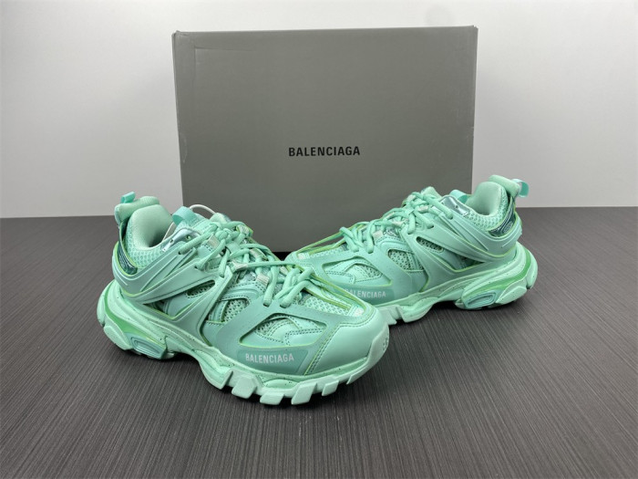 KICKWHO BLCG TRACK SNEAKER 542436 W3FE3 3000