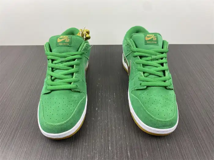 Bmlin Shoes Nike SB Dunk Low St. Patricks Day BQ6817-303