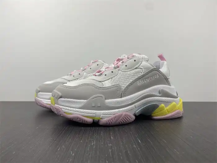 LY BLCG TRIPLE S SNEAKER 524039 W2FW4 7541