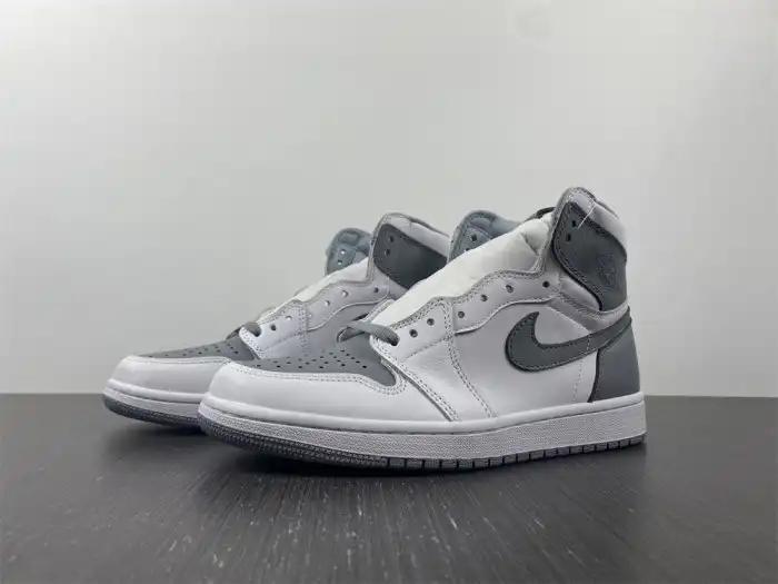 Husky Air Jordan 1 High OG Stealth 555088-037