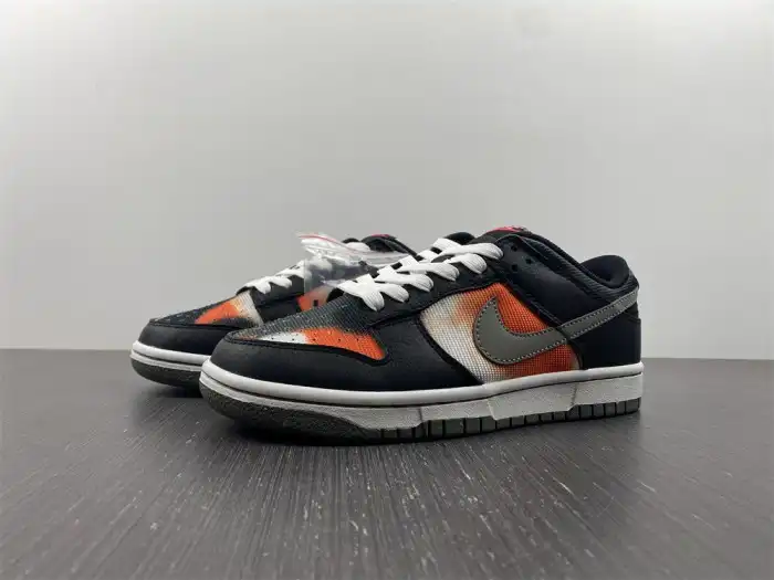 Bmlin Shoes Nike Dunk Low Graffiti DM0108-001