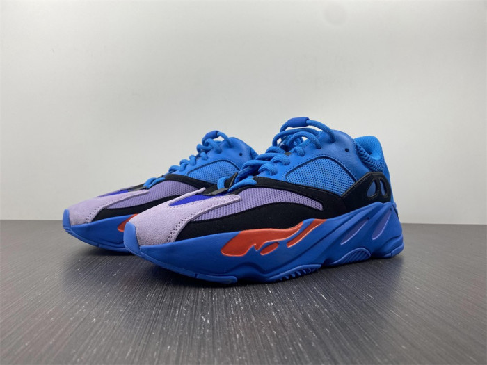 TB ADIDAS YEEZY BOOST 700 HI-RES BLUE HP6674