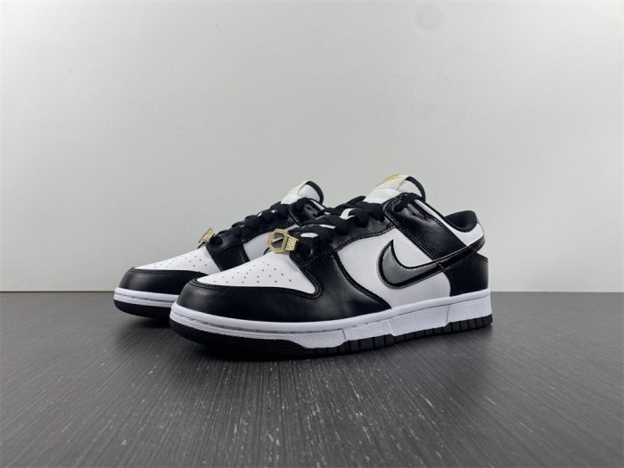 TB Nike Dunk Low World Champ DR9511-100