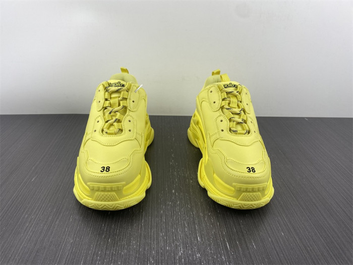 KICKWHO BLCG TRIPLE S SNEAKER 524039 W1FB5 2308