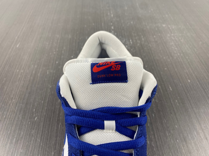 TB Nike SB Dunk Low Los Angeles Dodgers DO9395-400