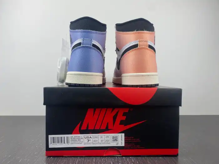 Kicked Out Shoe Store Jordan 1 Retro High OG Skyline DX0054-805