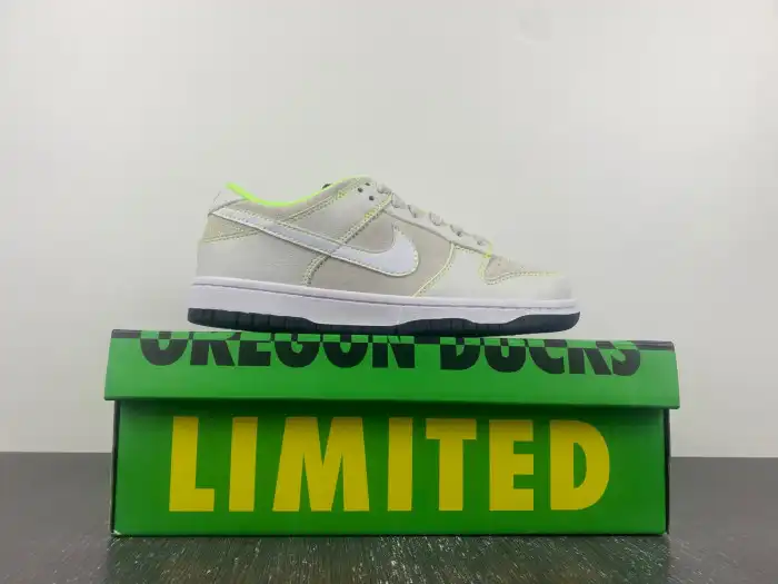 Bmlin Nike Dunk Low University of Oregon PE (2023) FQ7260-001