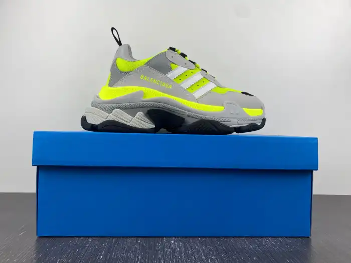 Cheap LY Adidas x BLCG TRIPLE S SNEAKER 712821 W2ZB5 7512