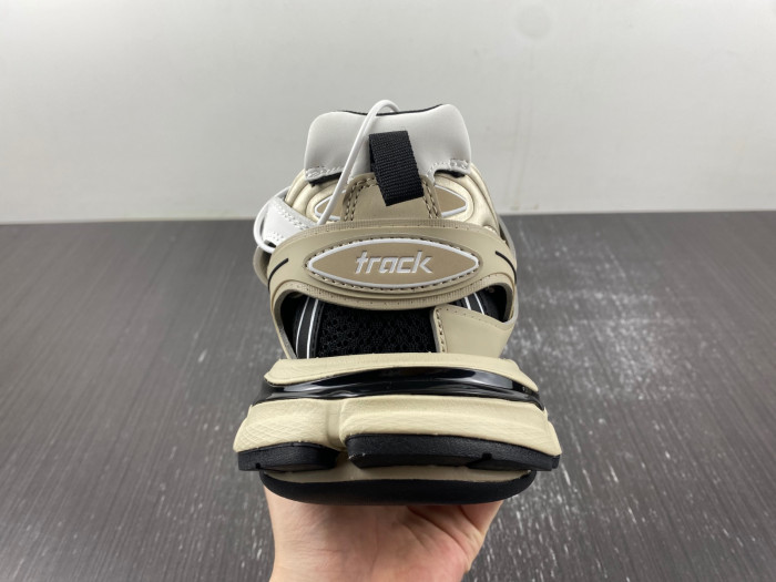 TB BLCG TRACK SNEAKER 542023 W3AC4 8017