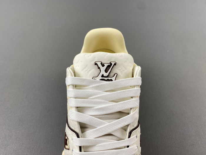 TB LV TRAINER SNEAKER 24052406