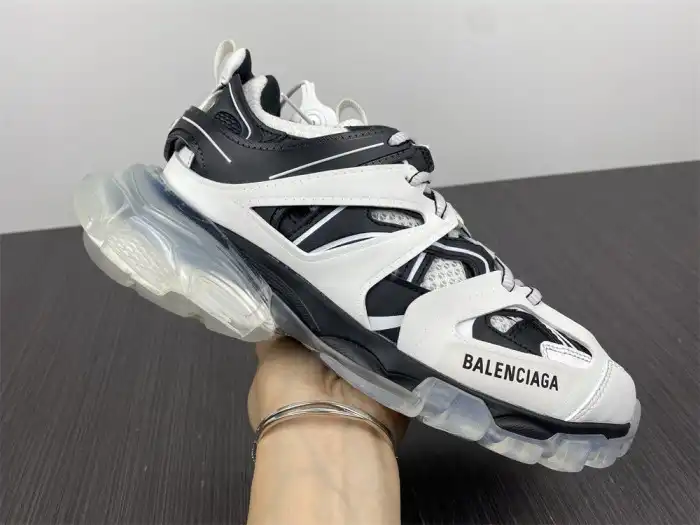 Cheap LY BLCG TRACK SNEAKER 647741 W3BZ2 9010