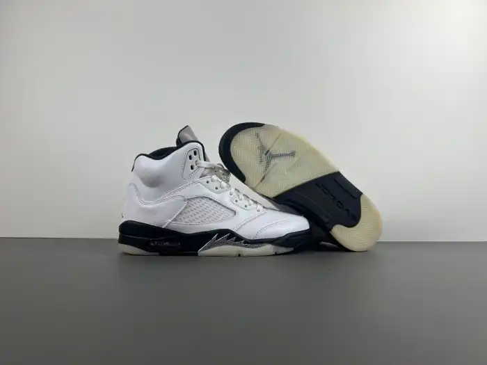 Cheap AIR JORDAN 5 RETRO 'WHITE BLACK' DD0587-110