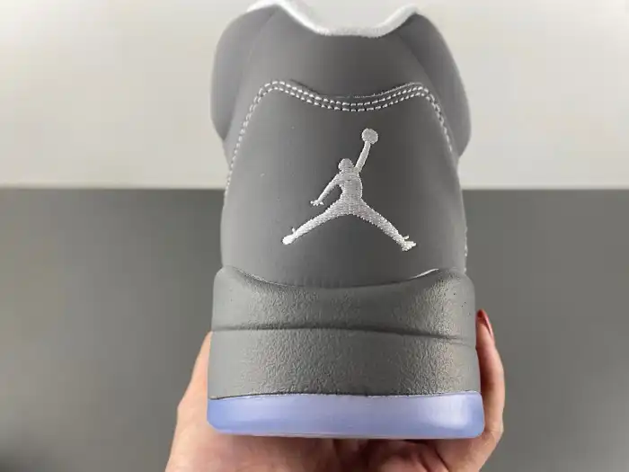 Rep HYPE Air Jordan 5 Retro Wolf Grey 136027-005