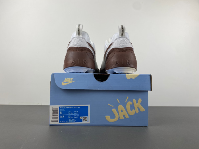 KICKWHO Travis Scott x Nike Zoom Field Jaxx Light Chocolate HQ3073-100